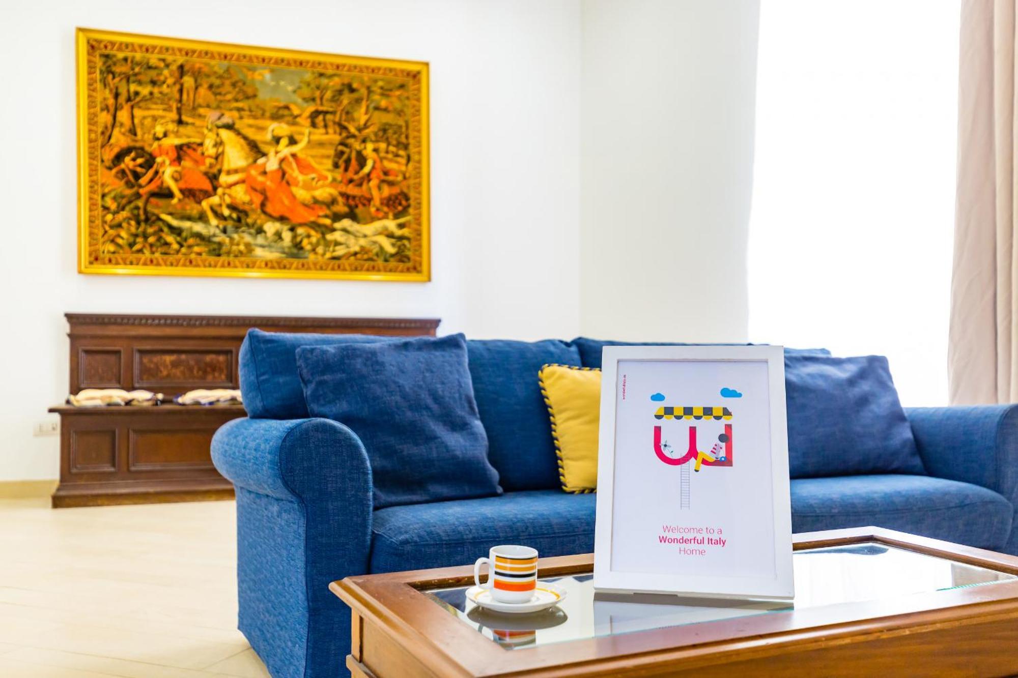 Apartment With Balcony In Palazzo Diaz By Wonderful Italy Napoli Bagian luar foto